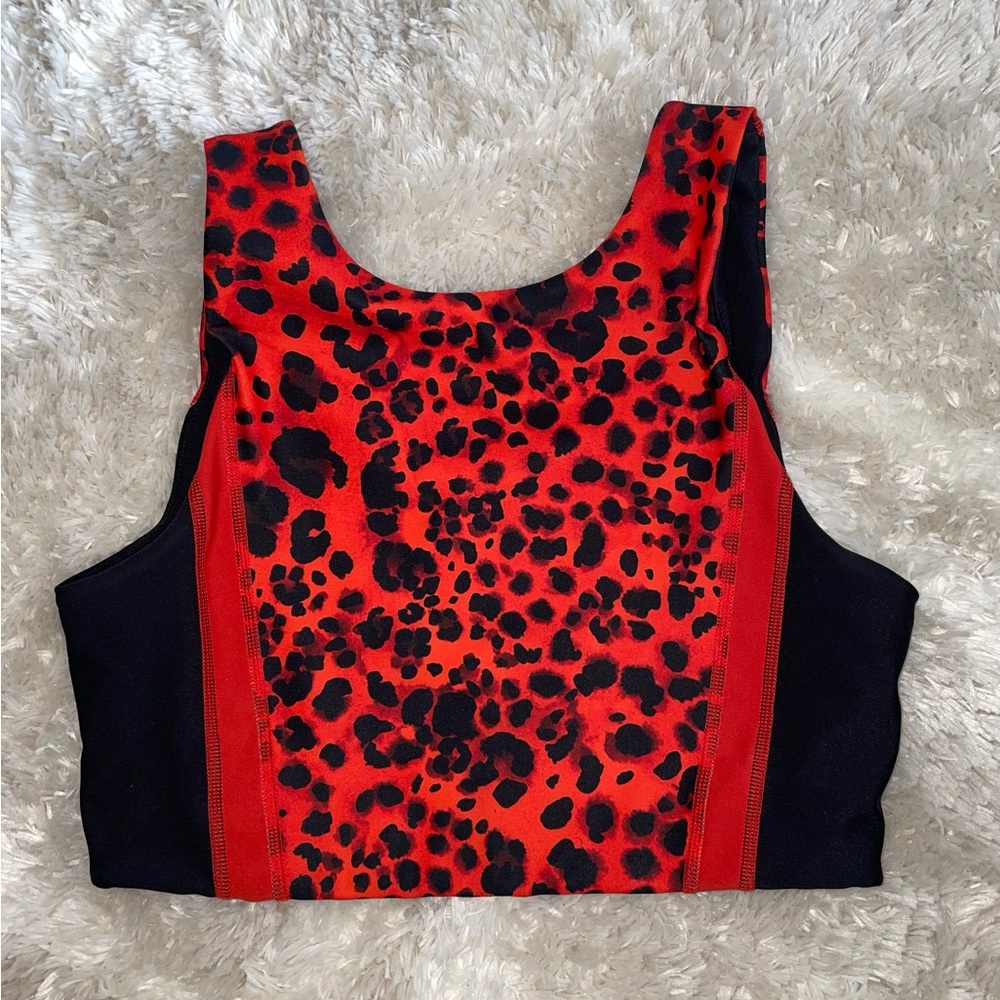 Betsy Johnson Sports Bra\Crop Top Small